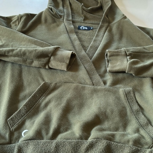 Zyia hoodie - Picture 1 of 5